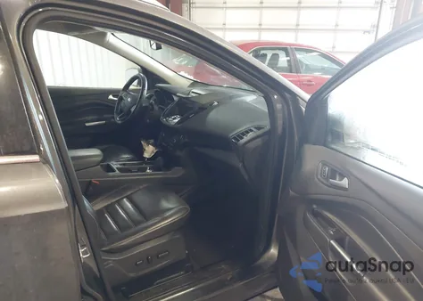 2017 Ford Escape Titanium z USA, uszkodzony, nr VIN 1FMCU0JD4HUB58974